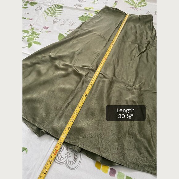 Other Stories Flowy Satin A-Line Midi Skirt Green pistachio Size 2 - Picture 10 of 10